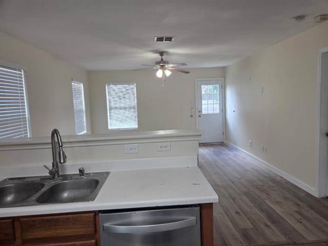 Building Photo - 4925 Waterford Dr