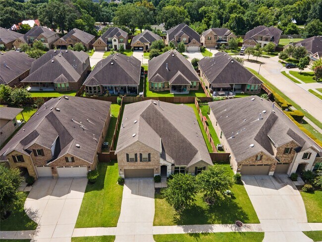 Building Photo - 25119 Sundance Park Ln