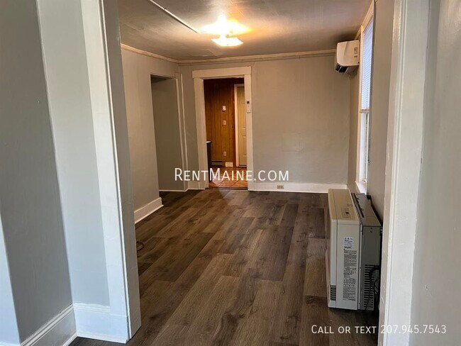 Building Photo - 53 Parker St