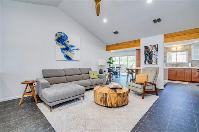 Building Photo - 11422 Bristle Oak Trail