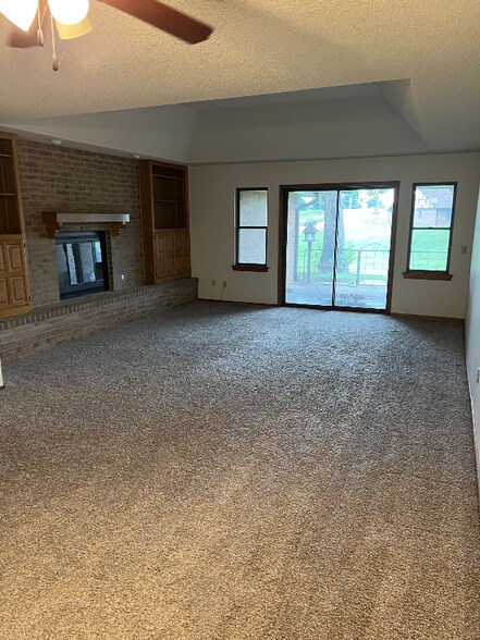 Building Photo - 3201 Brookridge St