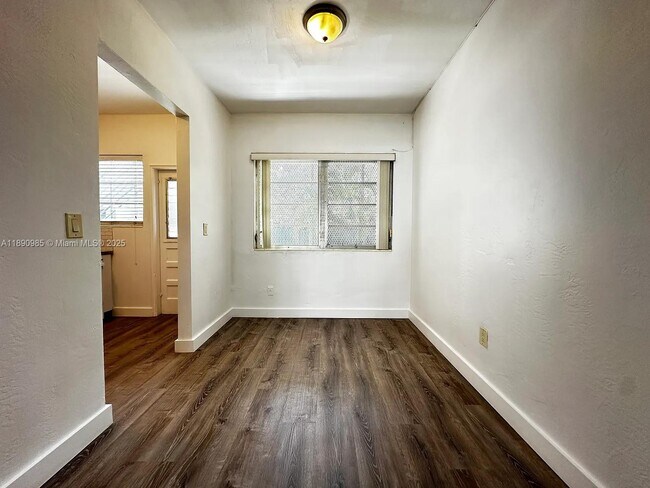 Building Photo - 4172 Chase Ave