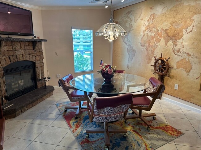 Building Photo - Spacious 3BR Single-Family Home Near Downtown Naples & Beaches