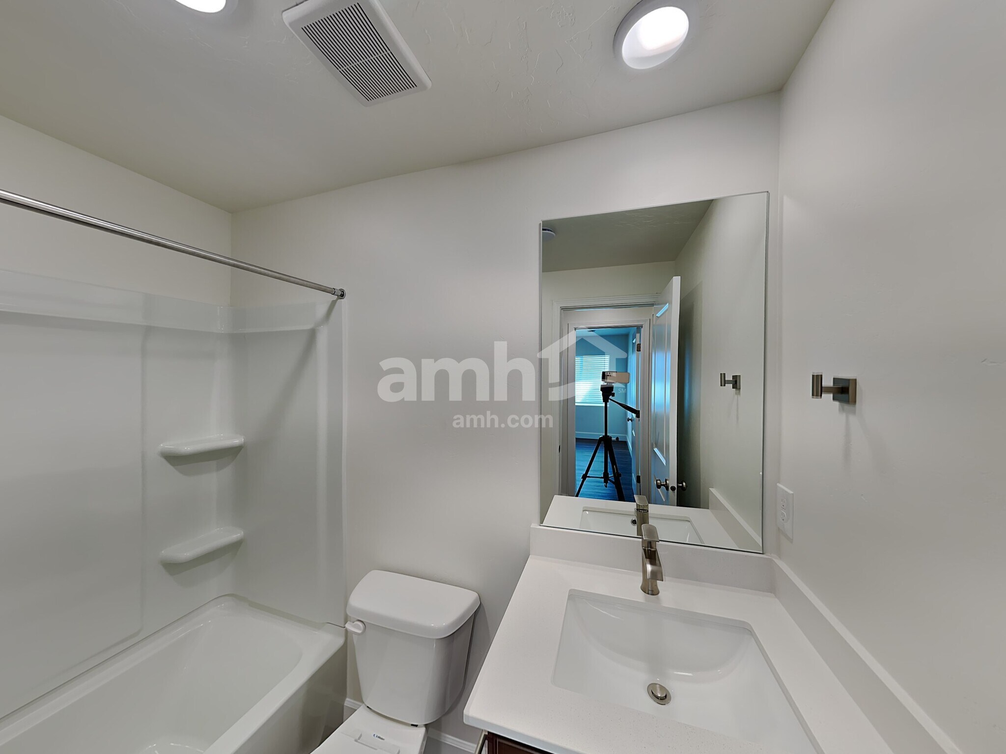 Building Photo - 6689 Mountain Maple Dr