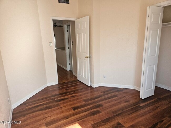 Building Photo - 11235 Kachina Dr