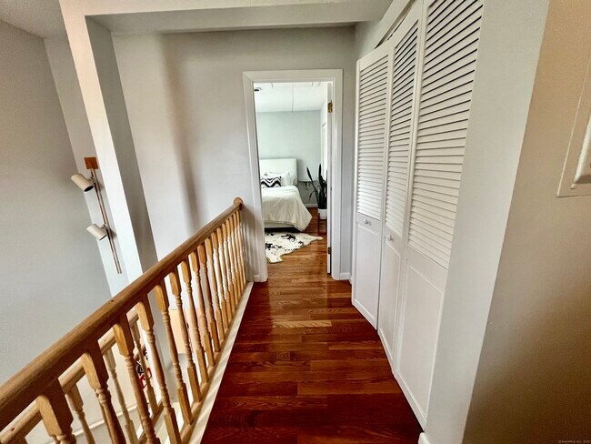 Building Photo - 92 Limewood Ave