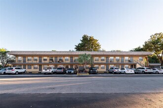 Building Photo - 1151 NE 17th Ct