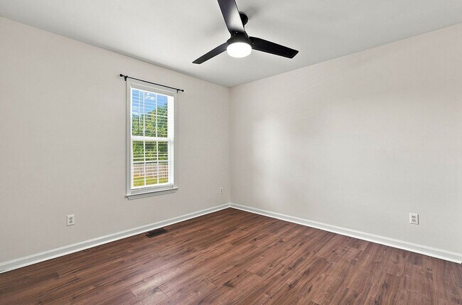 Building Photo - 928 S Willhaven Dr