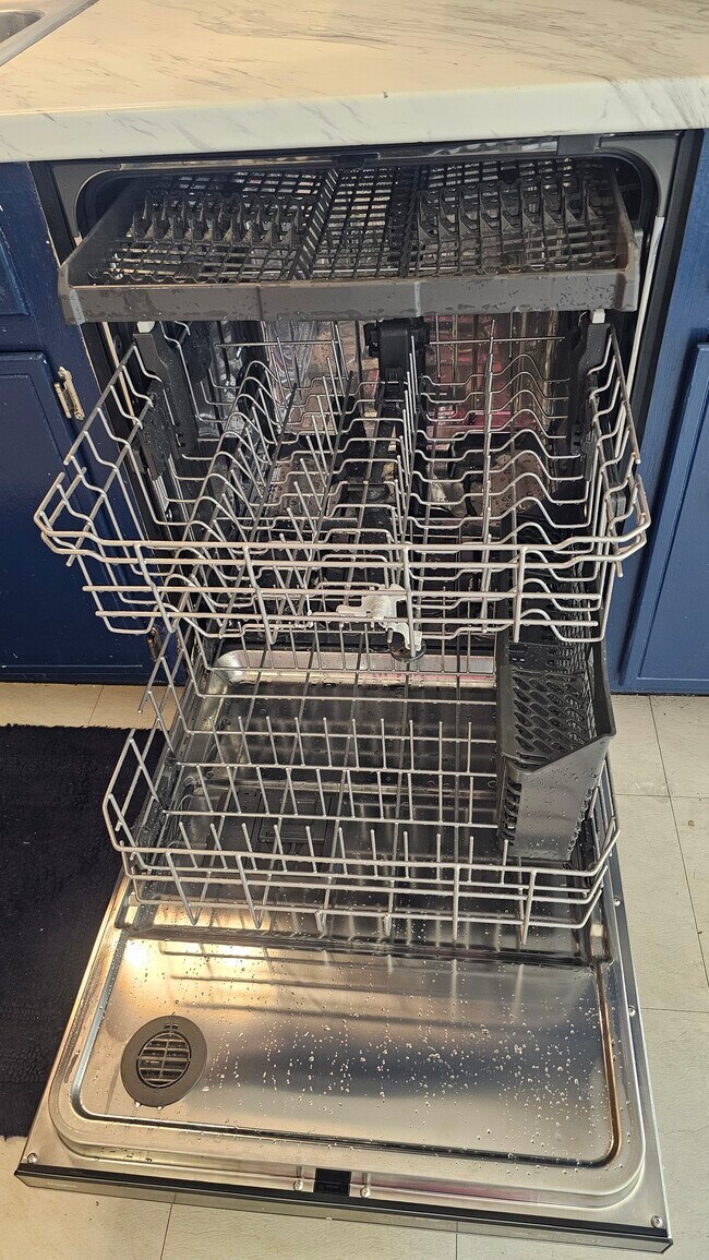 Building Photo - 2620 Moody Ave