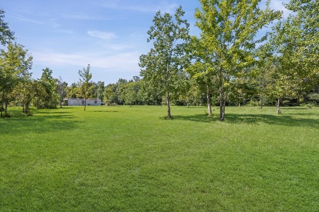 Building Photo - 806 Co Rd 2112