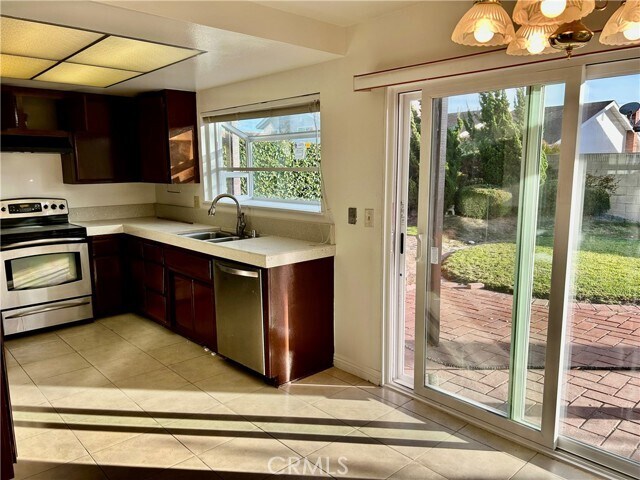 Building Photo - 2332 W 233rd St