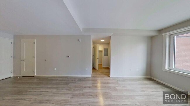 Building Photo - 1 bedroom in JAMAICA HILLS NY 11432
