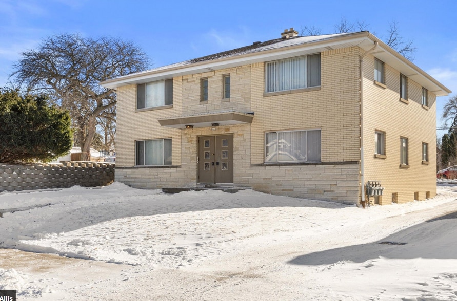 Building Photo - 8641 W Lapham St