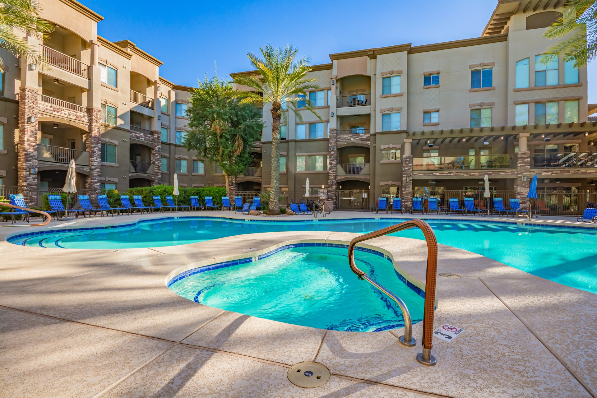 Building Photo - 5450 E Deer Valley Dr