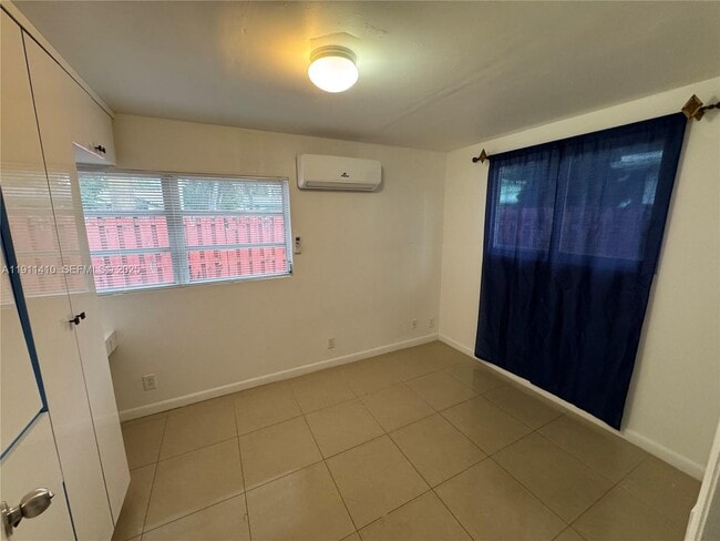 Building Photo - 4578 NW 16th Ave