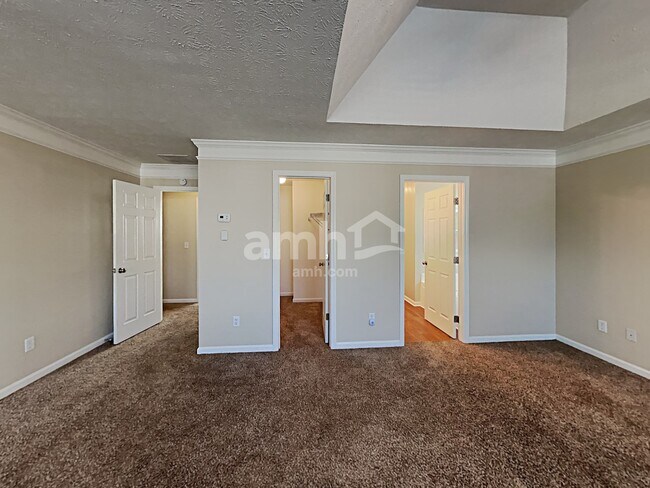 Building Photo - 230 Overlook Dr