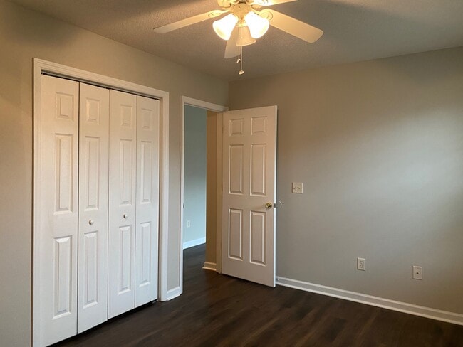 Building Photo - 1229 Langston Ln