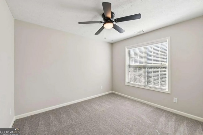 Building Photo - 7091 Greenridge Dr