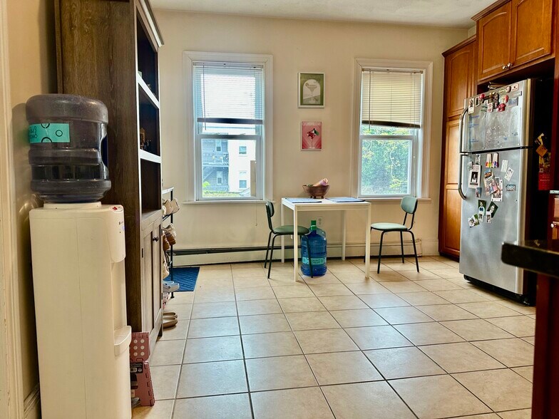Building Photo - 12-14 Marcella St. Unit 2