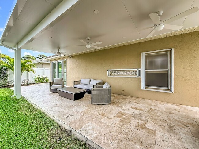 Building Photo - Gorgeous 3 bedroom 2 bath Single Family Home in Delray Beach