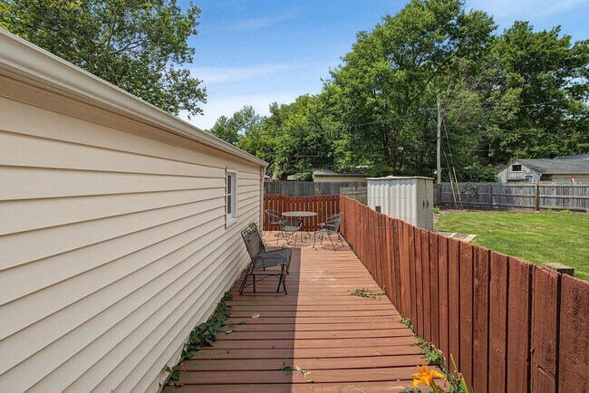 Building Photo - Spacious 3-Bedroom, 2-Bath Home for Rent in Urbana