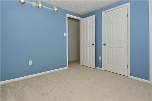 Building Photo - Spacious 2BR/2BA Condo in the Heart of How...