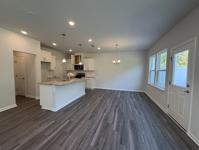 Building Photo - 2318 Sun Vibes Wy