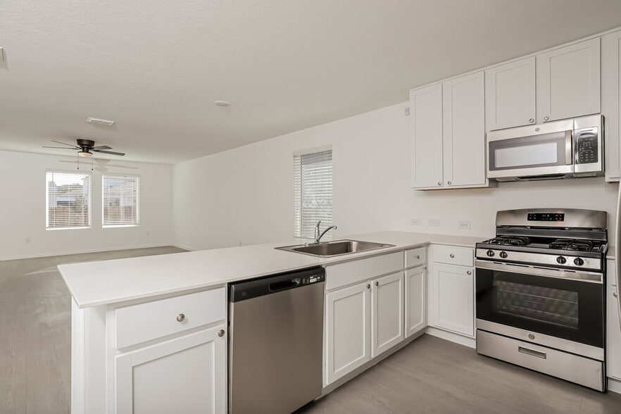 Building Photo - 175 Amy Aly