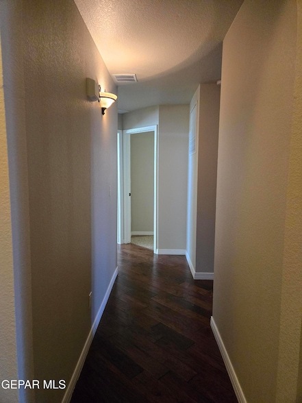 Building Photo - 6617 Cabana Del Sol Dr