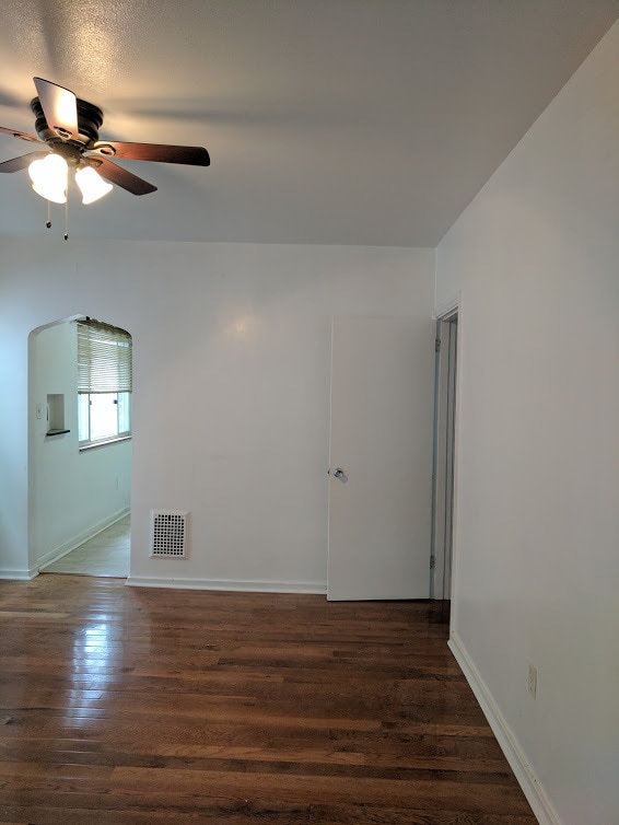 Building Photo - Check out this Totally Updated First Floor Duplex! 2BR+Den