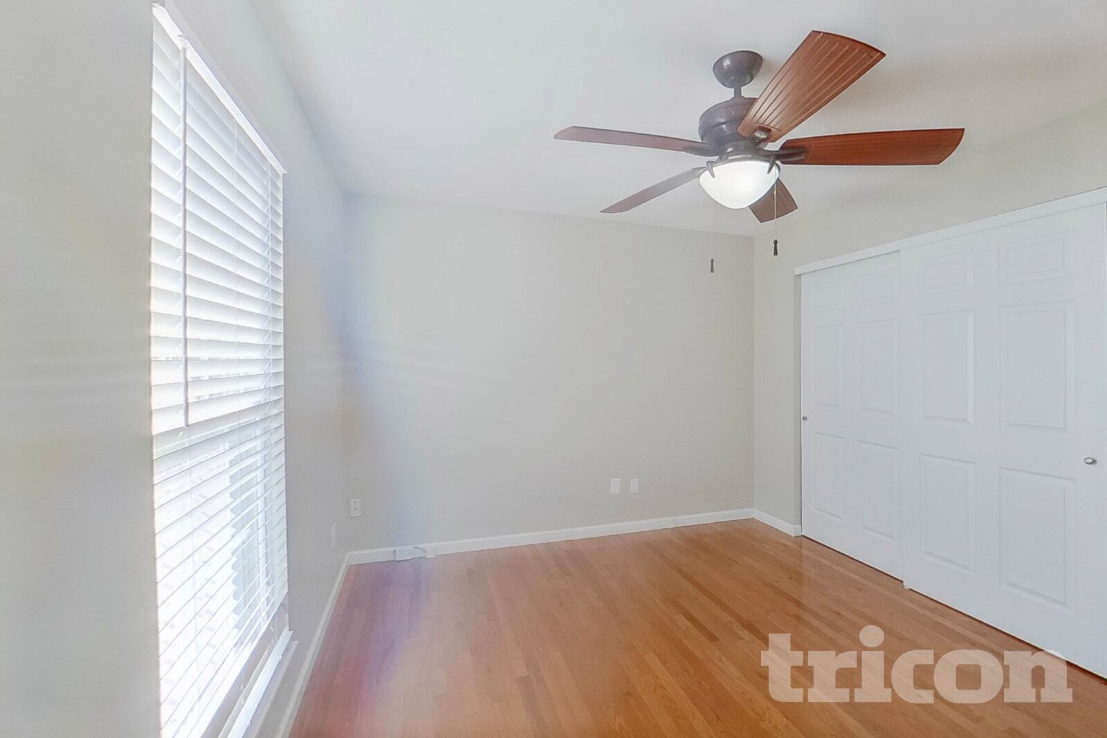 Building Photo - 935 Squirrels Nest Ct