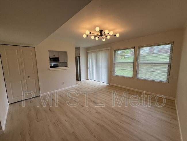 Building Photo - 2512 Dukeland Dr