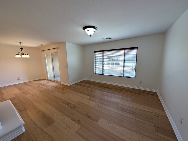 Building Photo - 19335 Laroda Ln