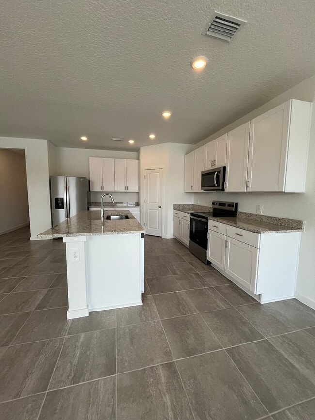 Building Photo - New Construction in Flagler Village 4bedroom 3 bath!!!!!