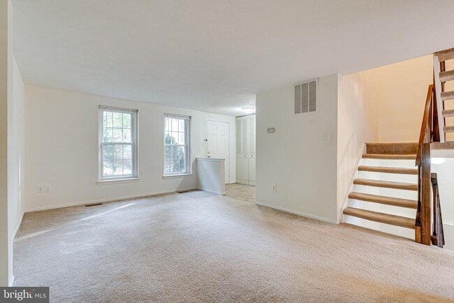 Building Photo - 6518 Alexis Ln