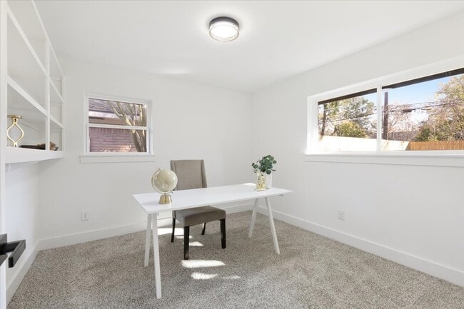 Building Photo - 9603 Emnora Ln