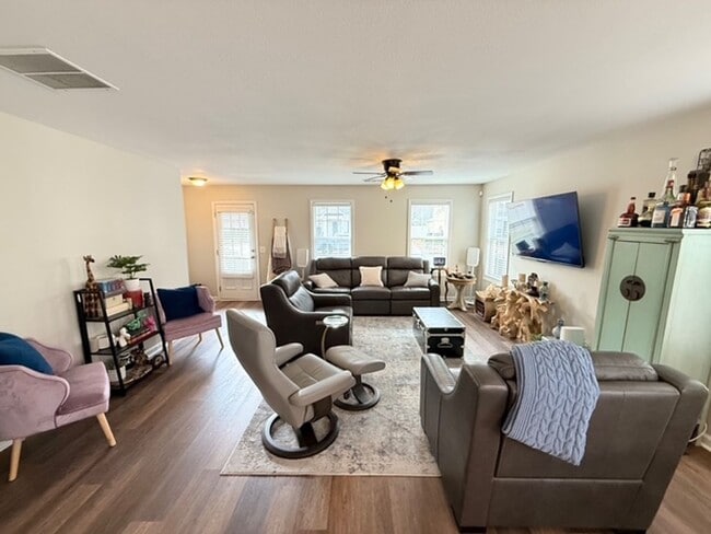 Building Photo - Lantern's Walk Home for Rent