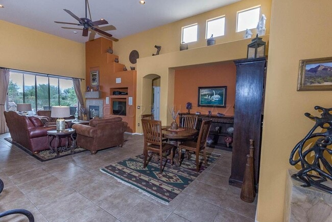 Building Photo - 4402 W Cloud Ranch Pl