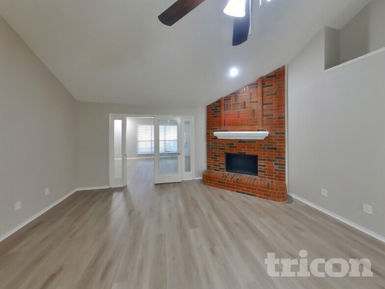 Building Photo - 1624 Bent Brook Dr