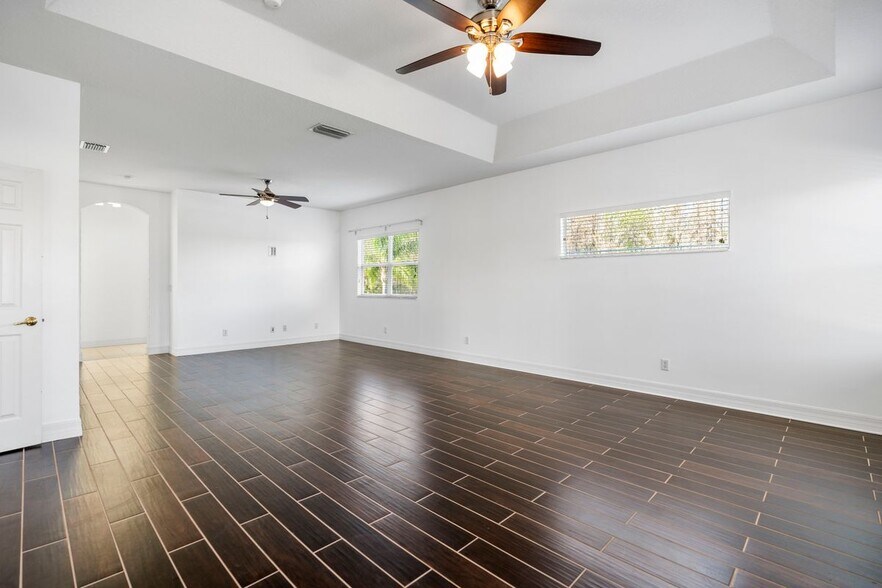 Building Photo - 10888 Cory Lake Dr