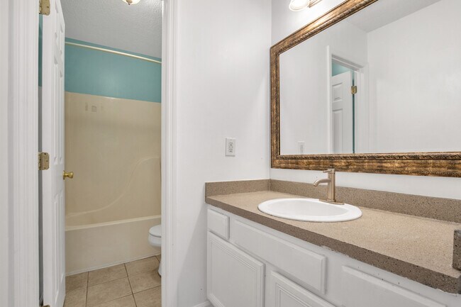 Building Photo - 130 Hickman Ct