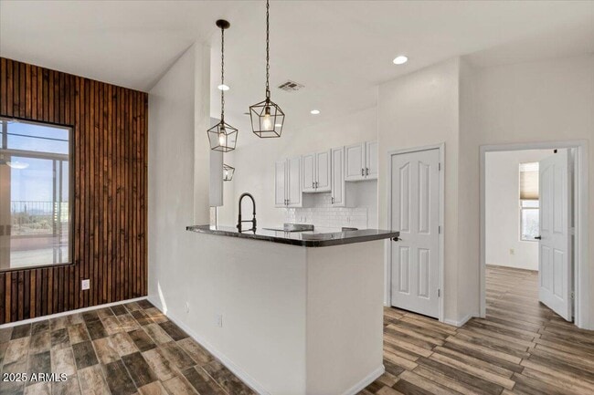 Building Photo - 4615 E Prickly Pear Trail