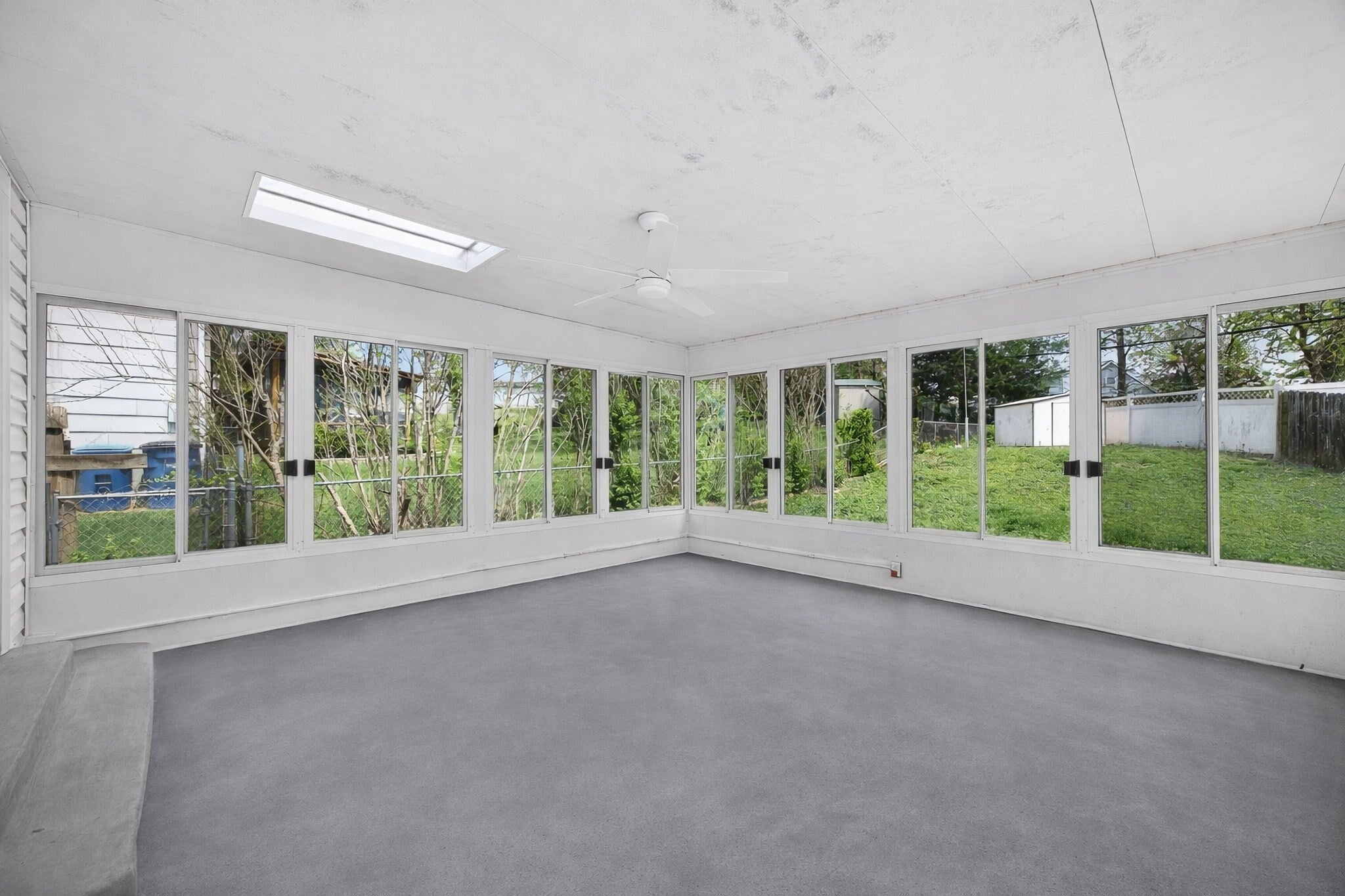 Patio (2/3) - 3200 Schaffner Dr