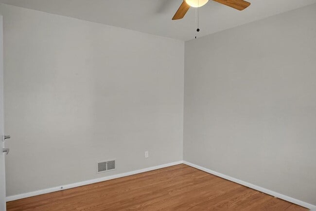 Building Photo - 2467 Lafayette Rd