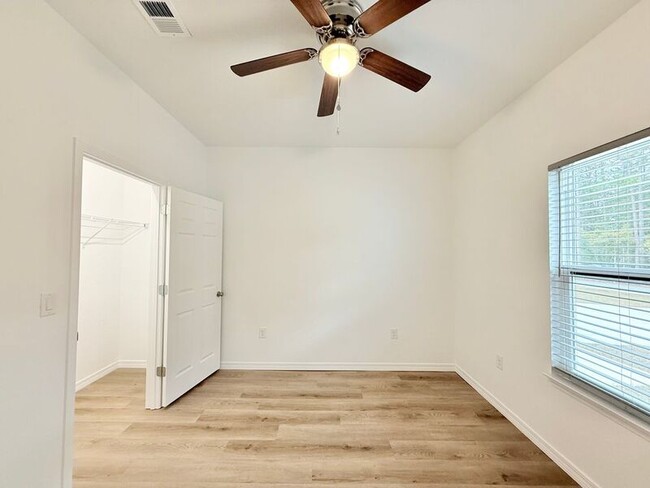 Building Photo - 3316 Hudson Bend