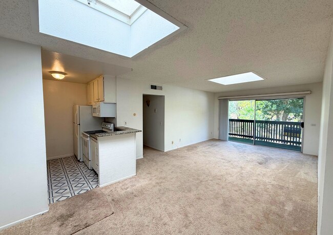 Building Photo - 6416 Friars Rd