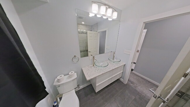 Building Photo - "Stunning 4-Bedroom Birmingham Home with 5 Full Baths, Granite Elegance, and a Finished Basement!"