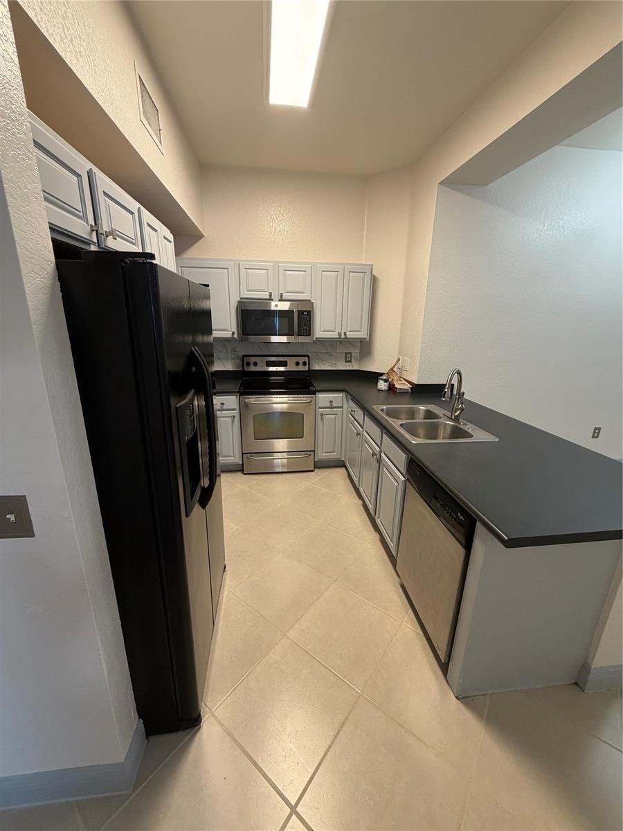 Building Photo - 3340 Palomino Dr