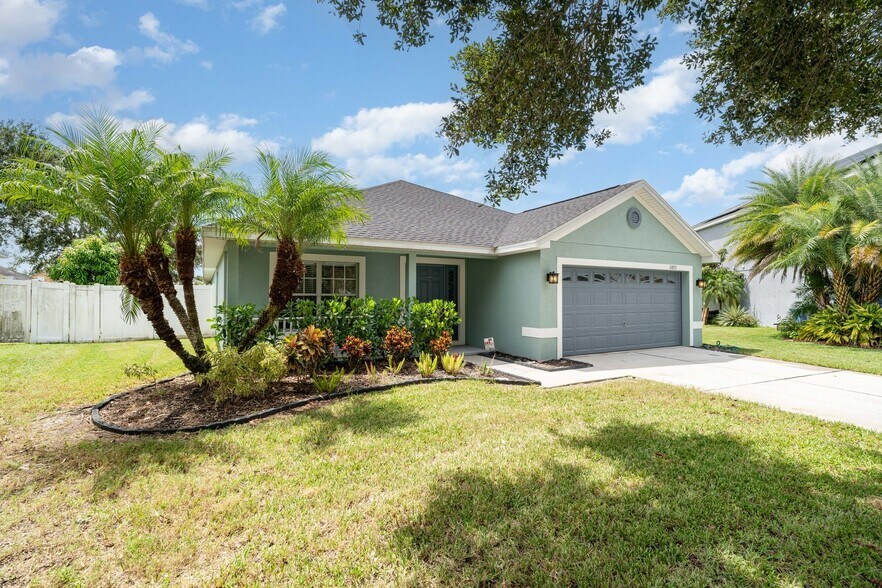 Building Photo - 10833 Standing Stone Dr