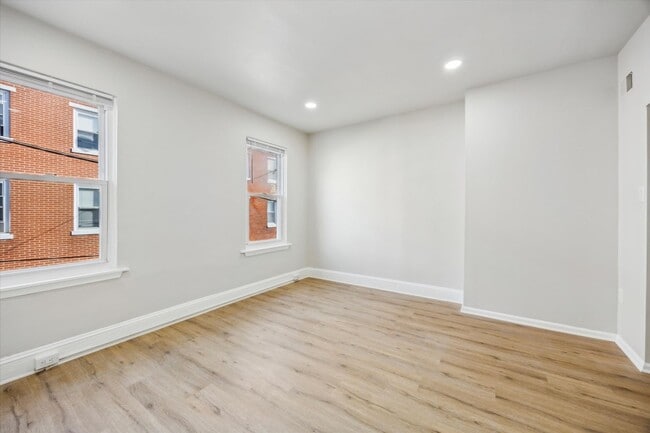 Building Photo - Stunning 4-Bedroom Townhome in the Heart of Francisville! Available NOW! Last Month’s Rent waived...